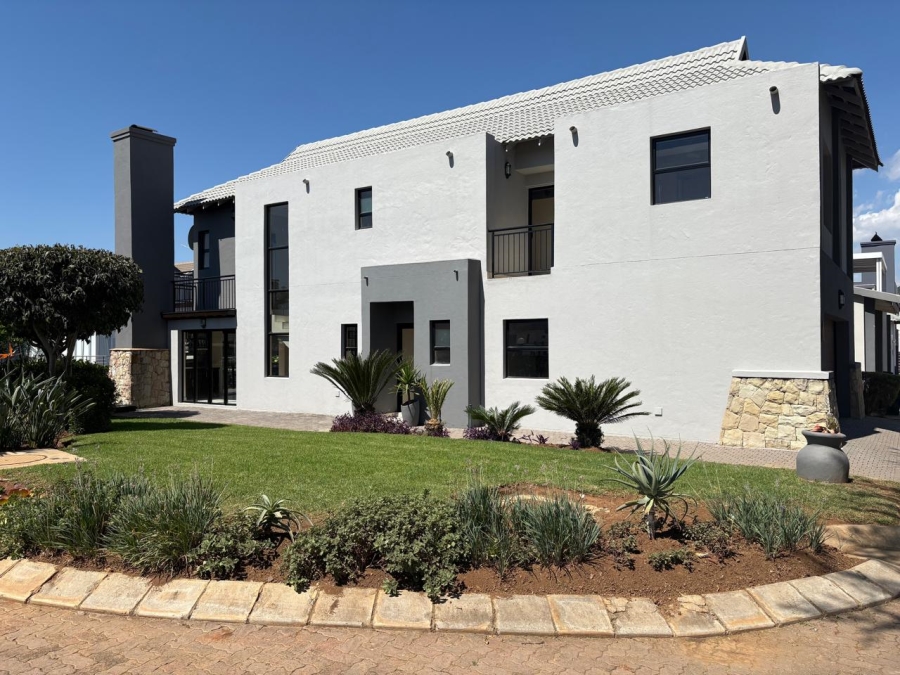 4 Bedroom Property for Sale in The Islands Estates North West